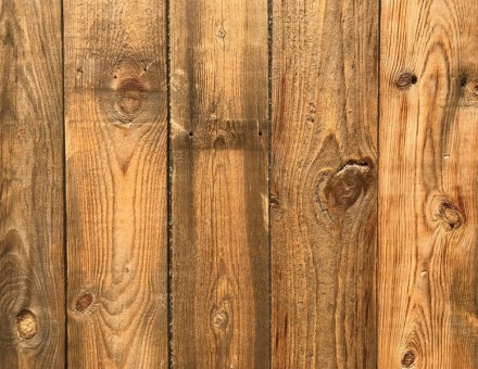 不燃古材Fence Woodの表面をホイルサンダー加工(無塗装） 凹凸を残して色だけを飛ばす仕上です (国土交通大臣認定　不燃材料認定番号　NM-0750)
